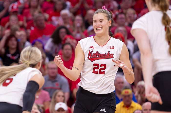 Nebraska Huskers Volleyball Sweeps Texas A M Corpus Christi In Home