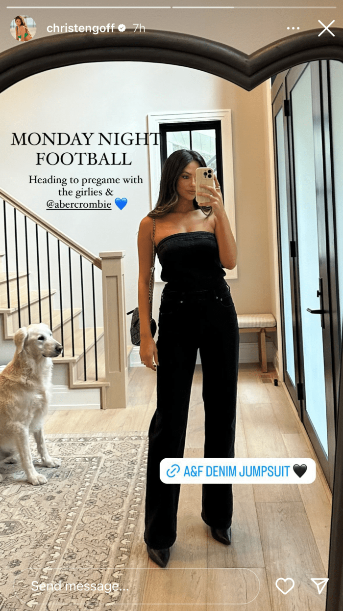 Jared Goff S Wife Turns Heads With Outfit For Lions Seahawks Athlon