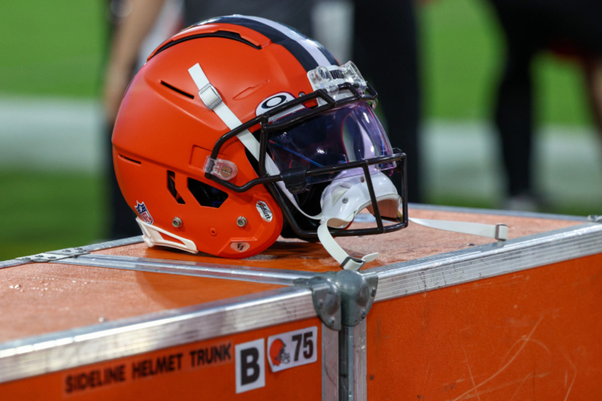 Cleveland Browns News Greg Newsome Responds To Trade Demand Rumor