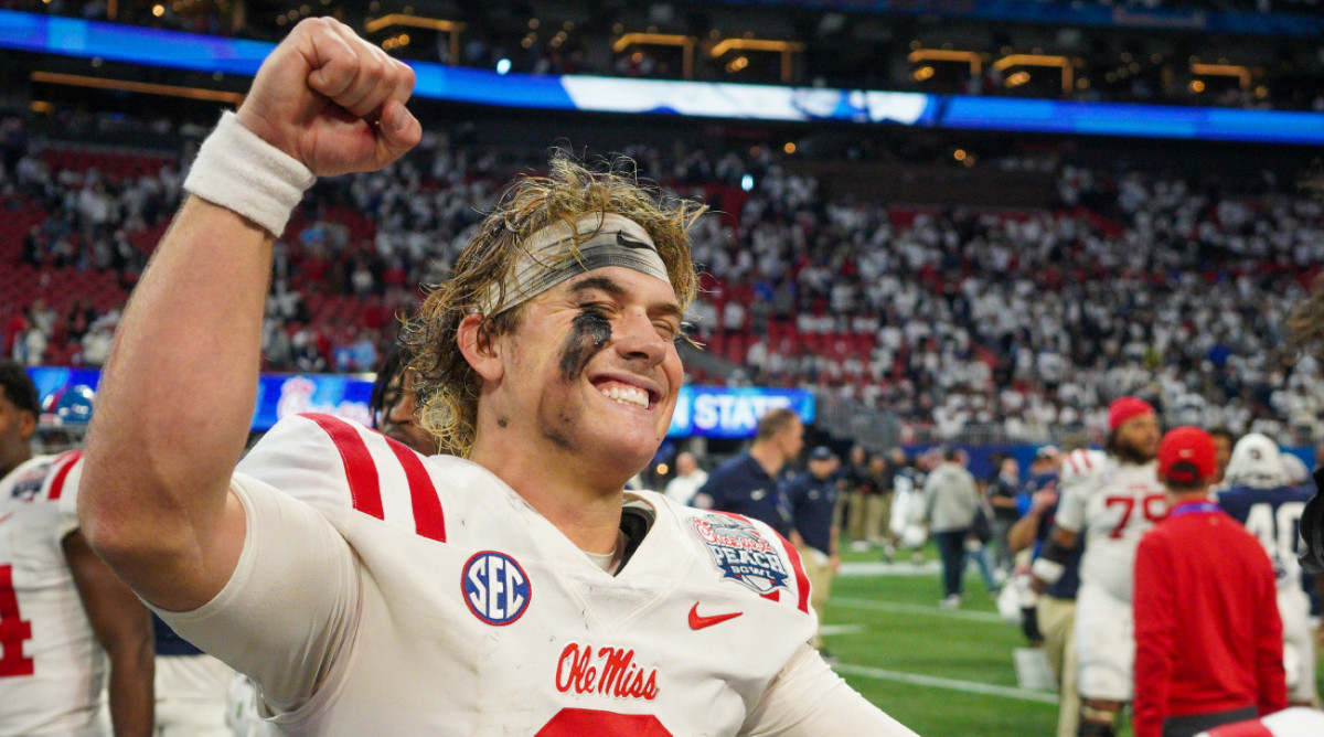 Jaxson Dart Forges Connection With Eli Manning Takes Aim At Ole Miss