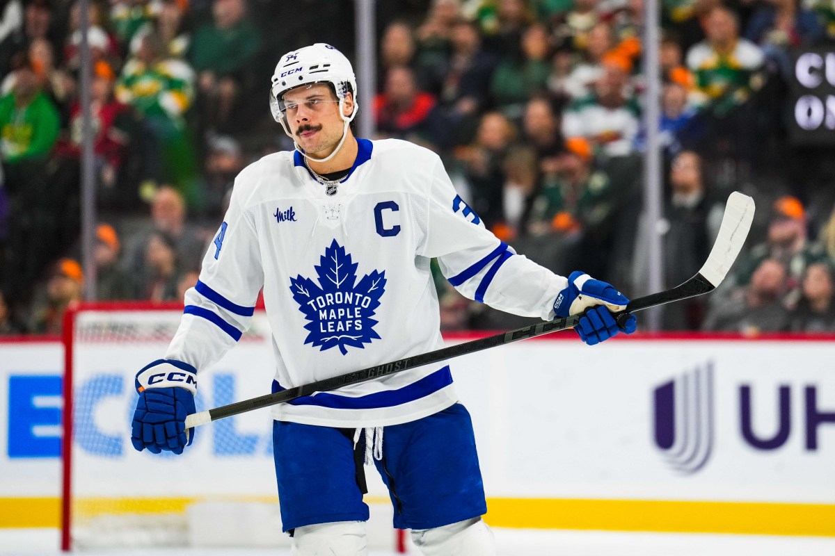 Maple Leafs Head Coach Shares Murky Auston Matthews Injury Update