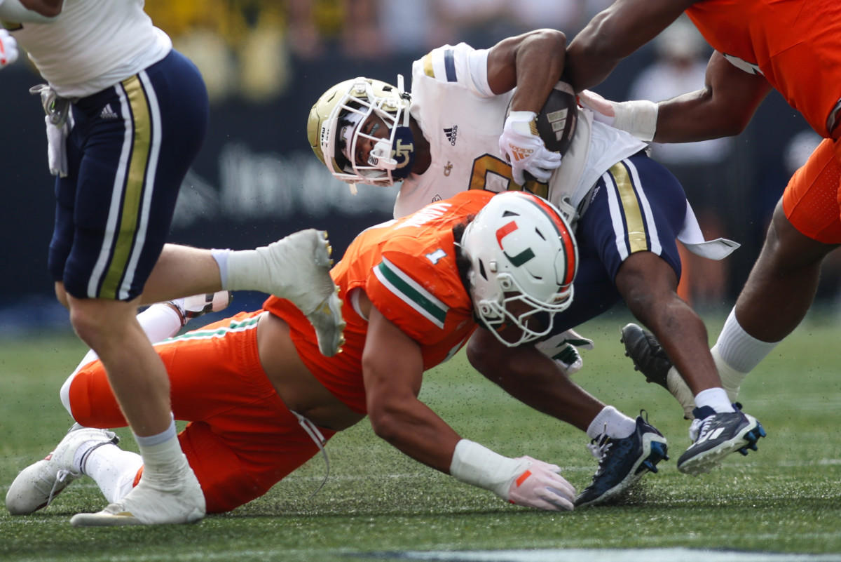 Notre Dame Opponent Recap Irish Foes Have Strong Weekend Athlon Sports