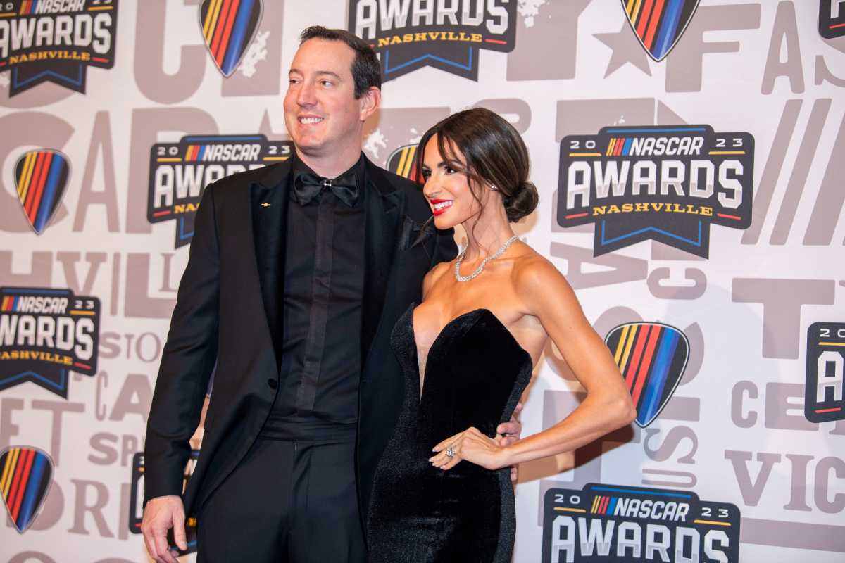 Kyle Busch S Wife Turns Heads With Outfit At Daytona Athlon Sports