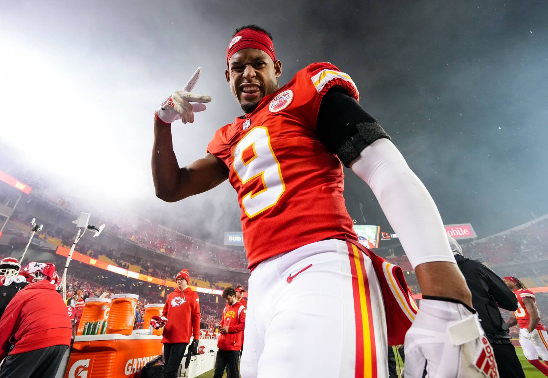 Chiefs' JuJu Smith-Schuster Facing Backlash Over Controversial Decision -  Athlon Sports