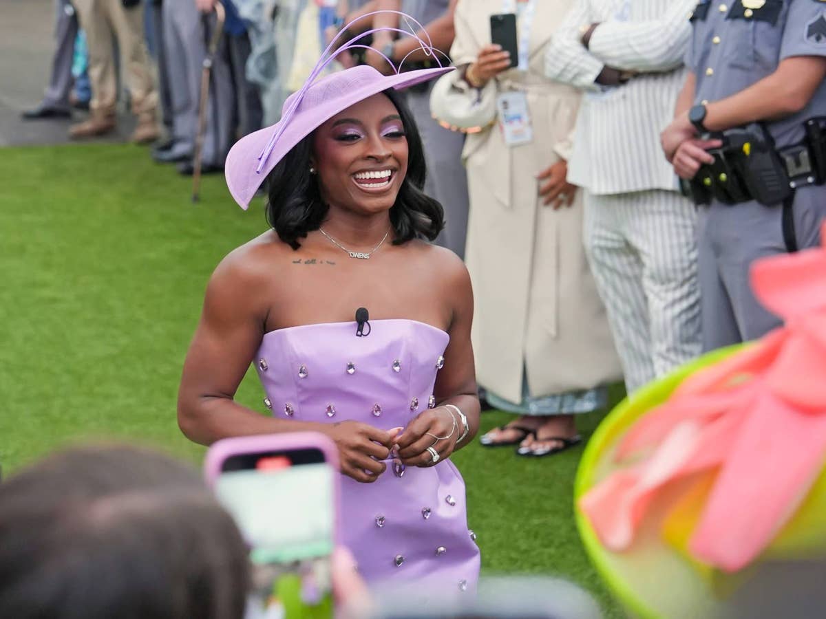 simone biles purple dress Simone Biles Purple Dress at The Kenderby Kentucky Derby