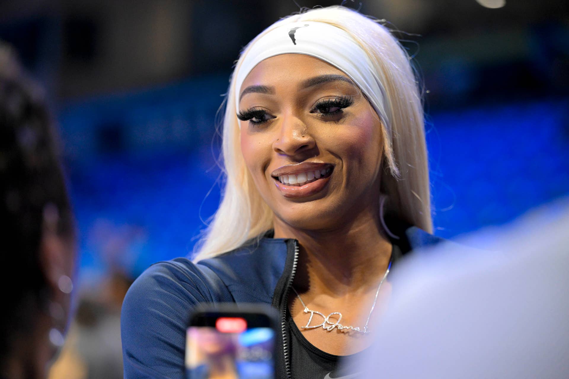 Trainer der Chicago Sky kündigt Plan für DiJonai Carrington vor dem Spiel ...