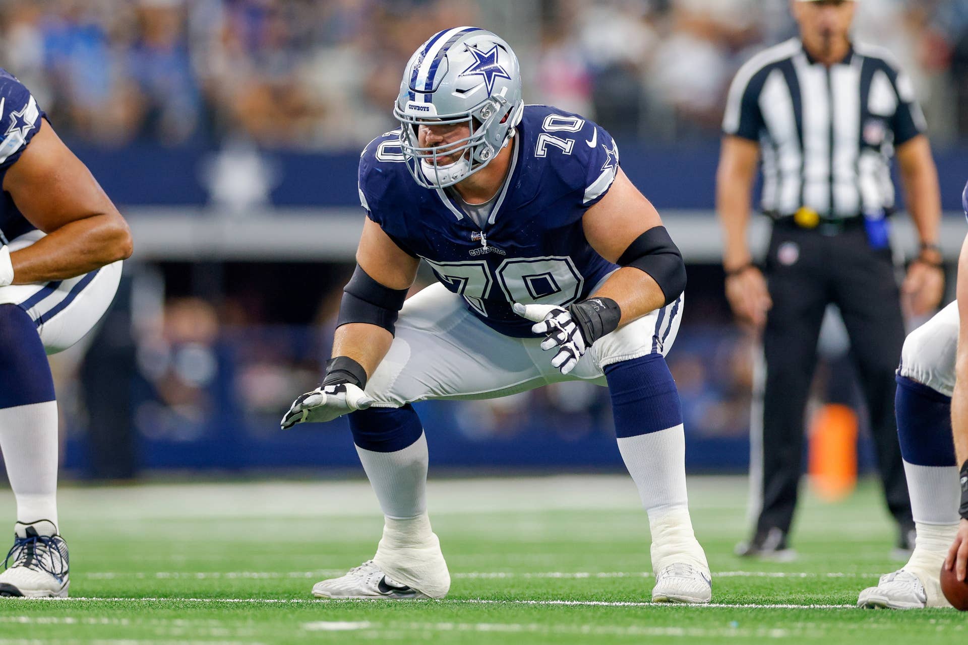 Dallas Cowboys Mike McCarthy Makes View of 'First-Class' Zack Martin ...