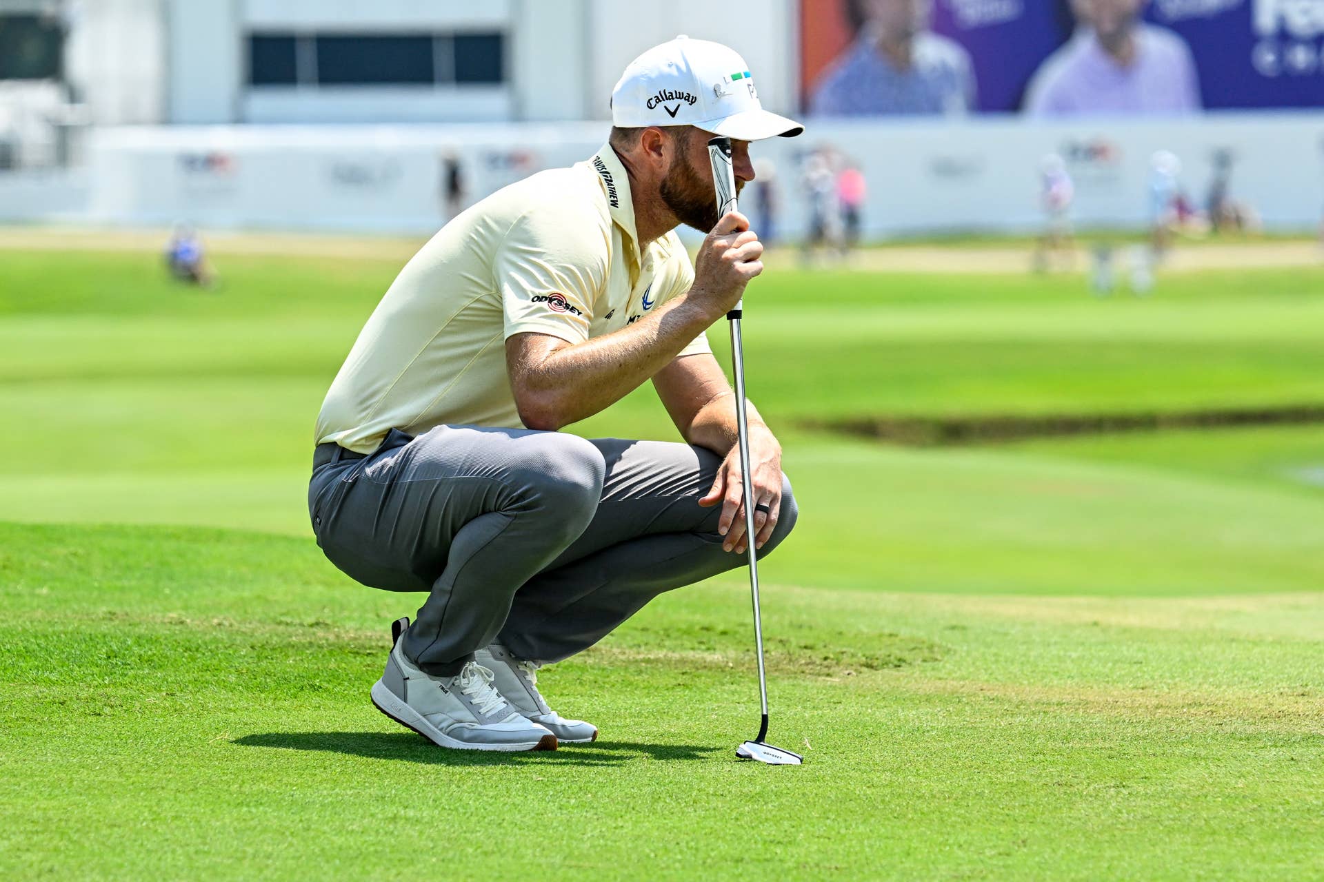 This Putting Tip Will Control Your Speed on Fast Downhill Putts - Athlon