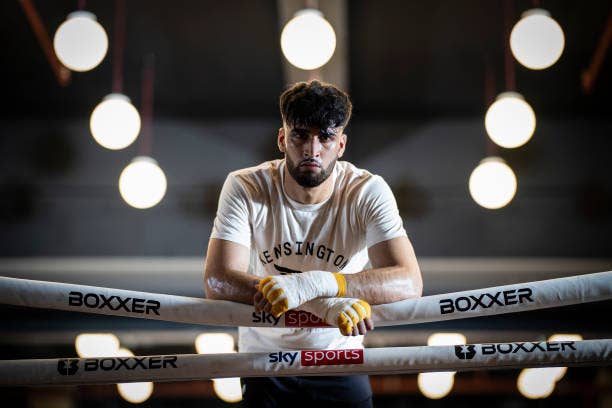 Lc Azim Adam Azim Triumphs Over The Light Weight Champion Sergey Lipinets - Athlon