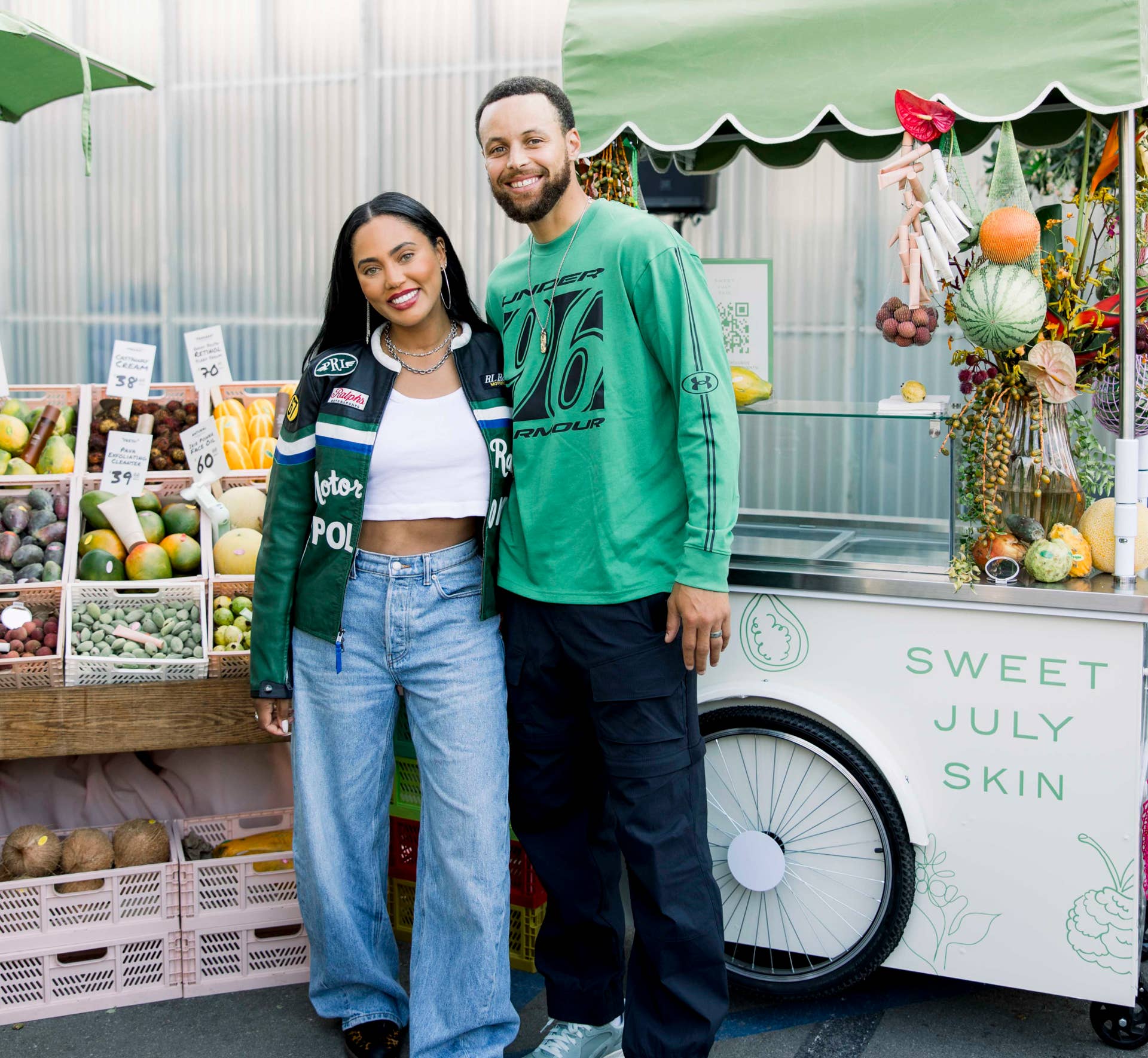 Steph Curry's Wife Ayesha Curry Draws Attention After Public Appearance -  Athlon Sports