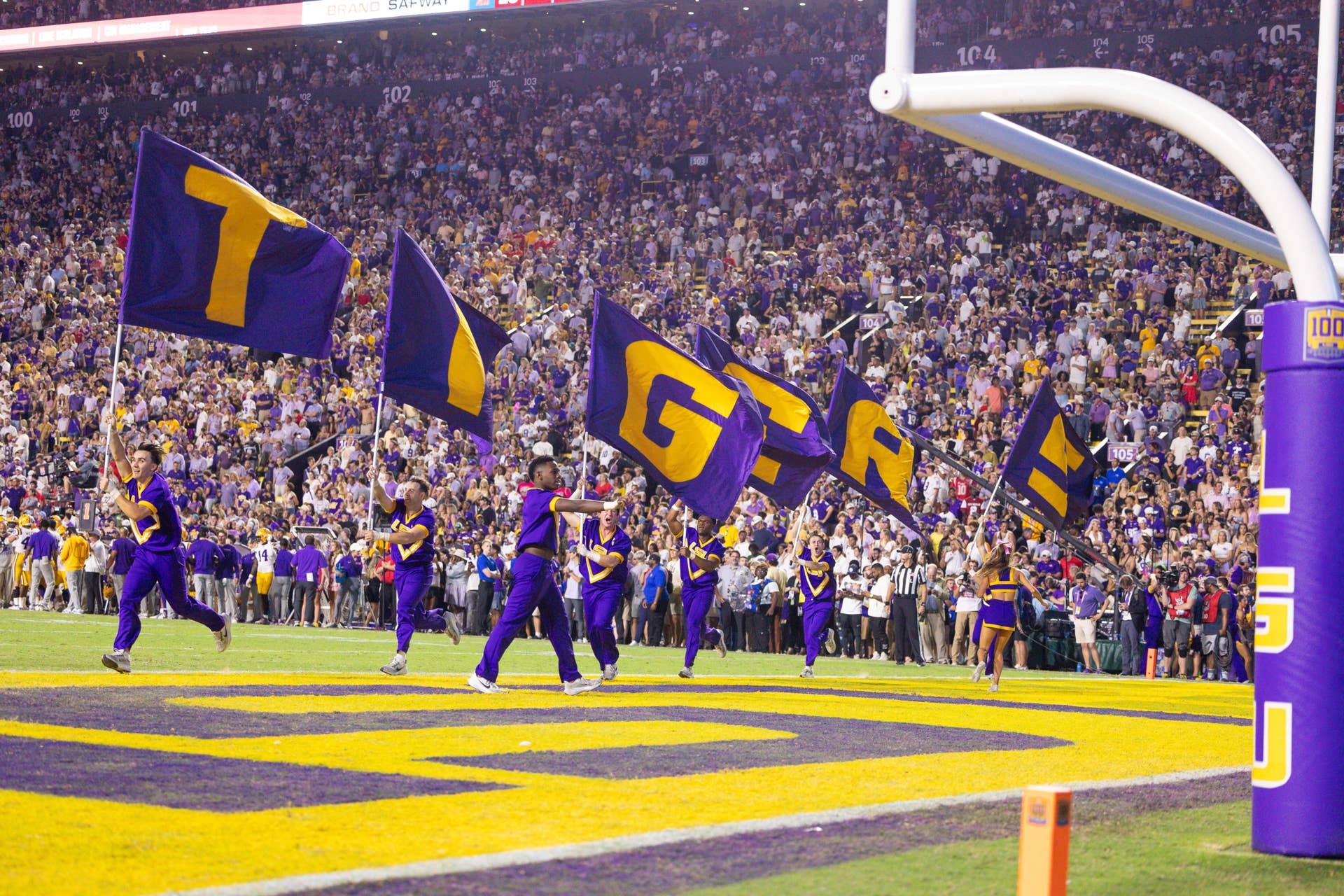 Ranking College Football's Open Head-Coaching Jobs for the 2025-26 ...