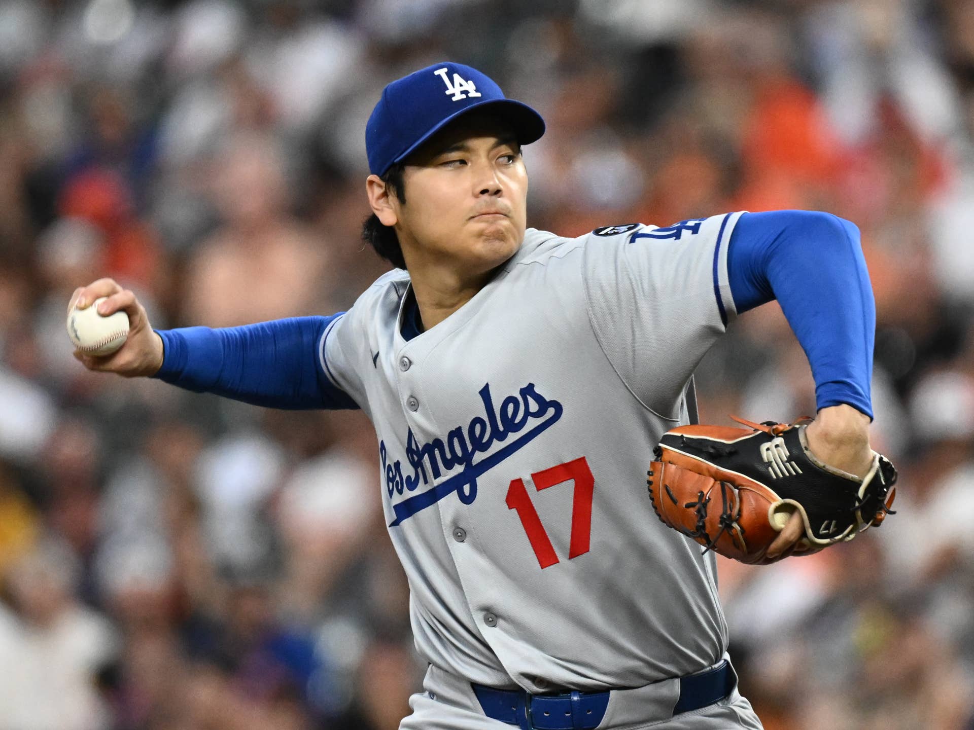 Ohtani's fantasy outlook: risks and rewards for 2026.