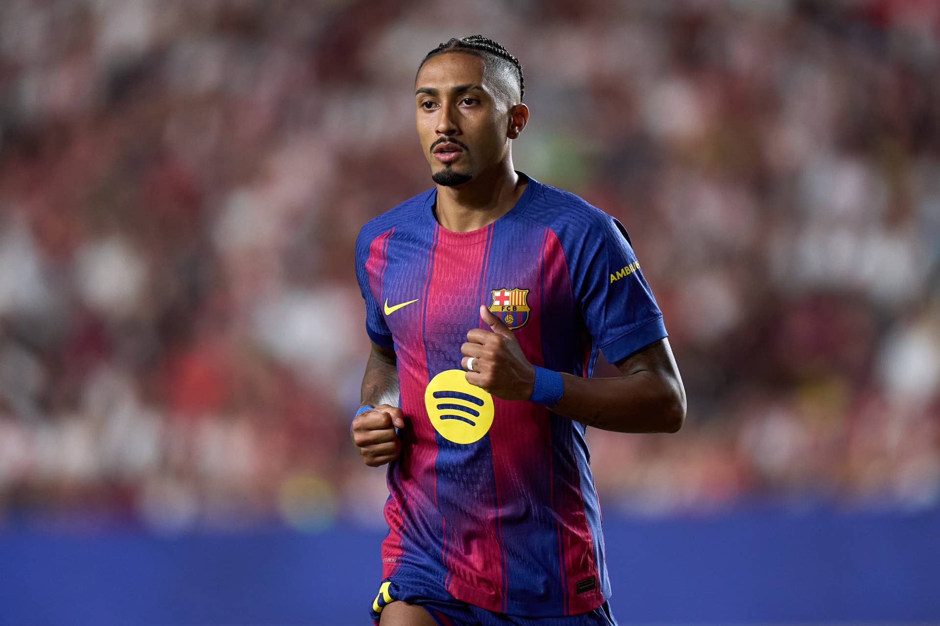 Why is Raphinha Not Starting for FC Barcelona vs Valencia for La