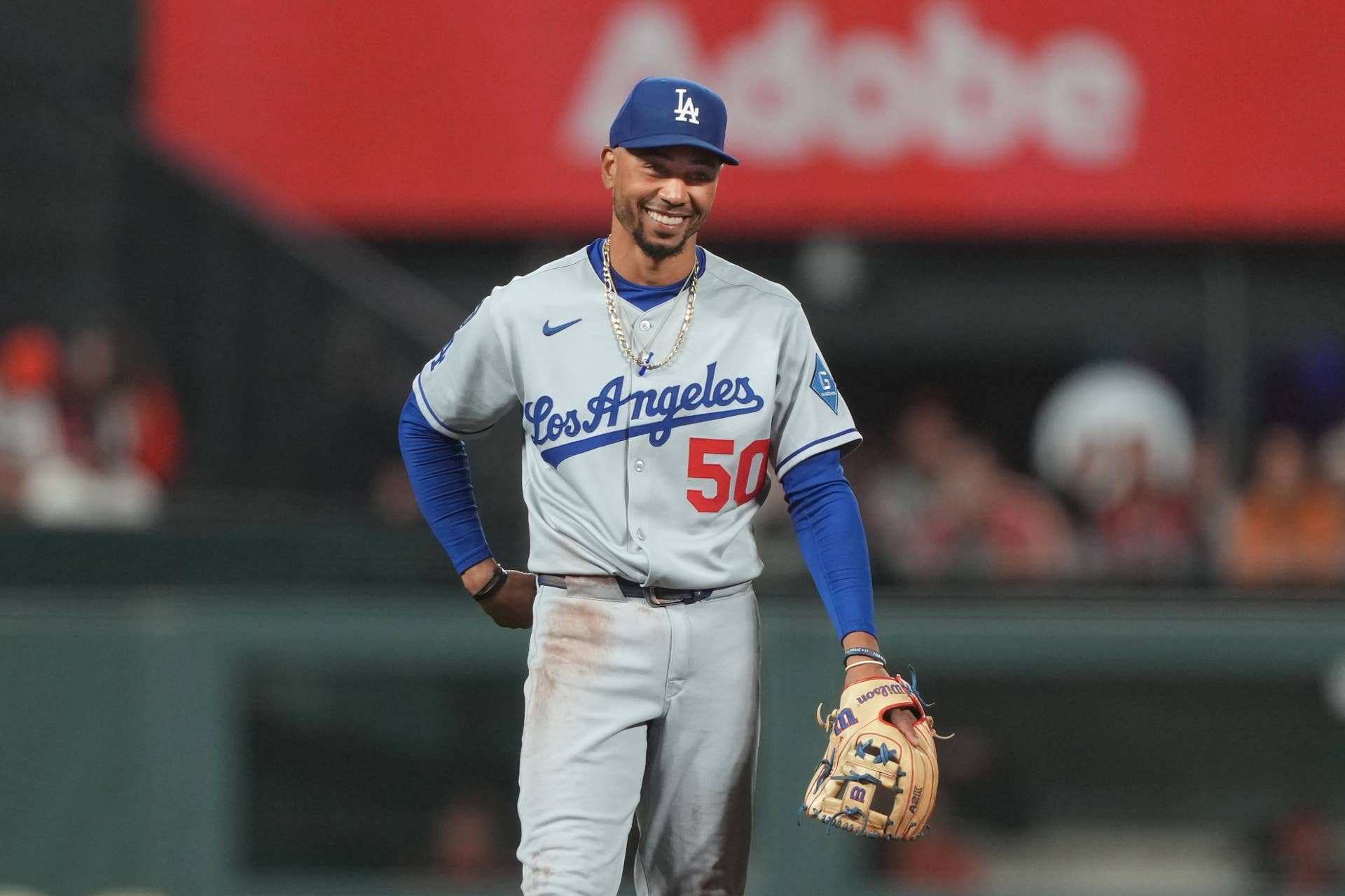 Dodgers' Mookie Betts Uses 1 Word To Sum Up Tumultuous Season