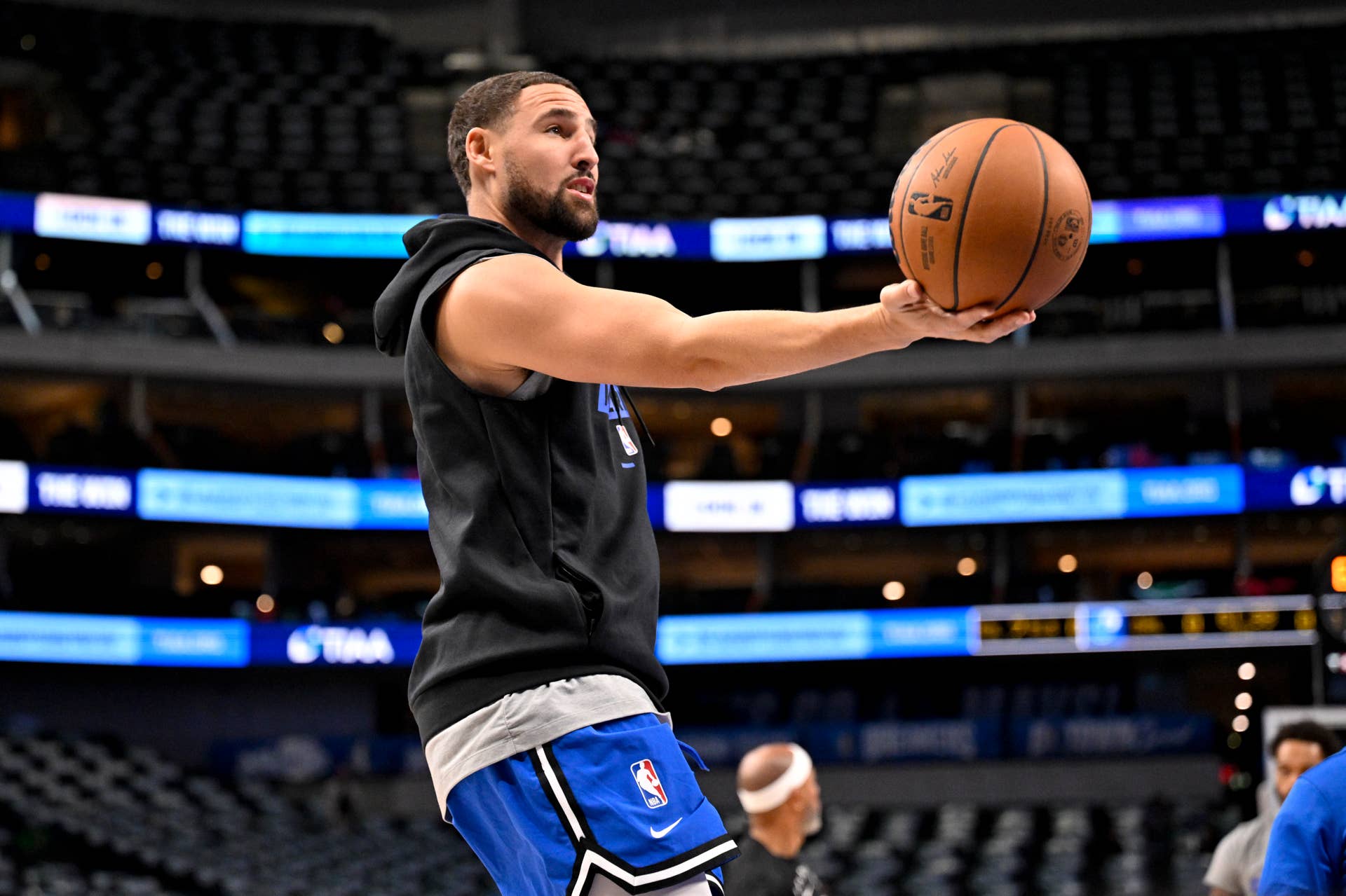 Mavericks Provide Update on Klay Thompson Ahead of Bucks Matchup