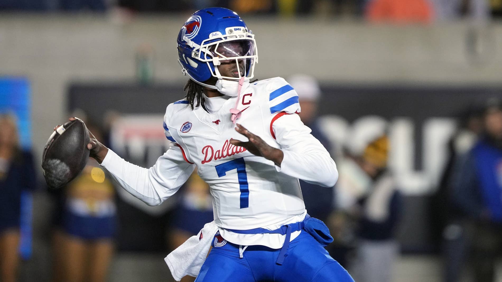 SMU quarterback Kevin Jennings