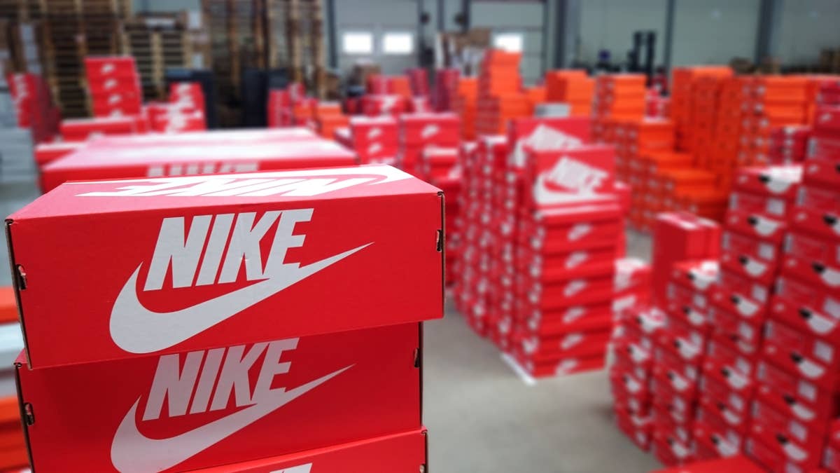 Nike’s $100 Retro 1977 Sneakers Are Now Just $45