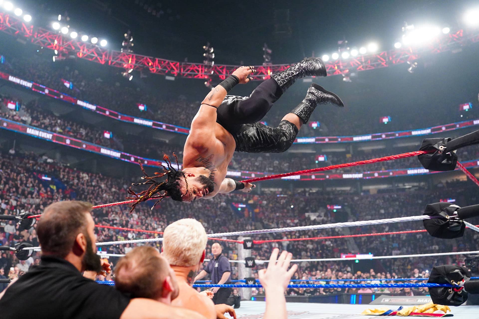WWE Saturday Night's Main Event 43 Results: Sami Zayn's Montreal