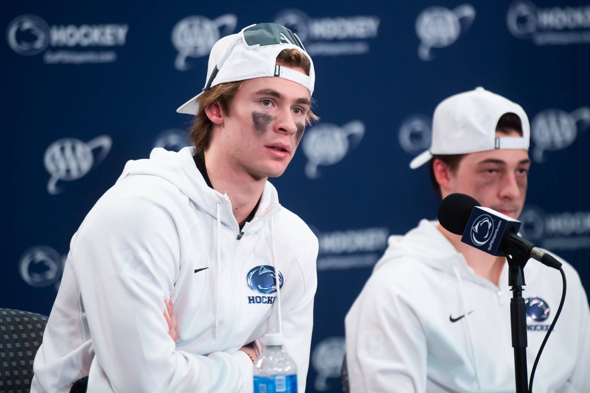 How Much Money Will Maple Leafs' Gevin McKenna Make? - Athlon