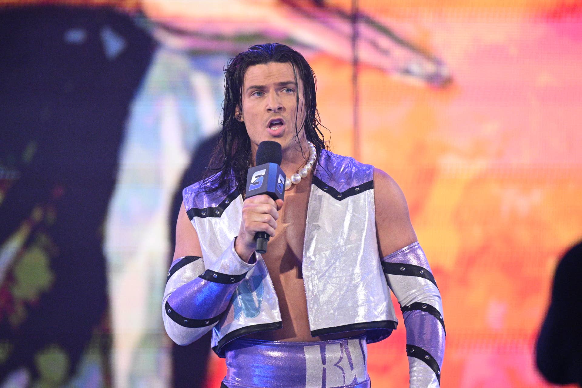 WWE Main Event on Rumble Tonight: Card, Start Time & How to Watch - Athlon
