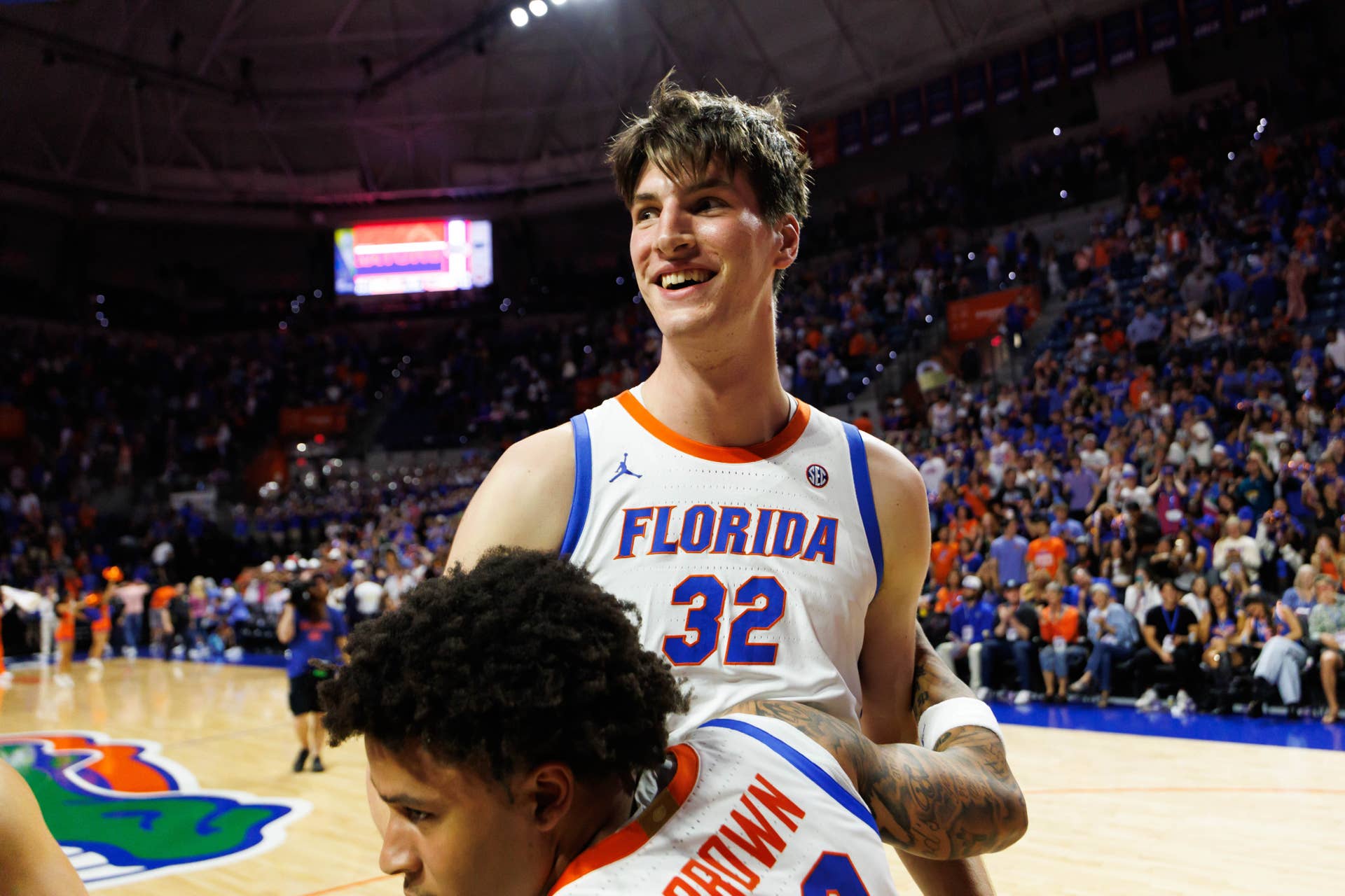 Florida's 7-Foot-9 Center Announces Career News on Tuesday - Athlon