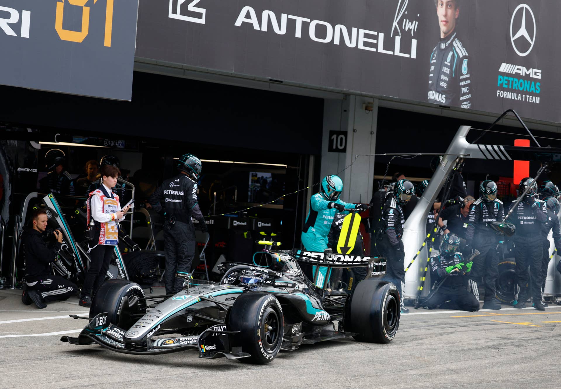 Mercedes Racing Patterns Data Reveals Clear Pattern Behind Every Mercedes Win, It's No ...