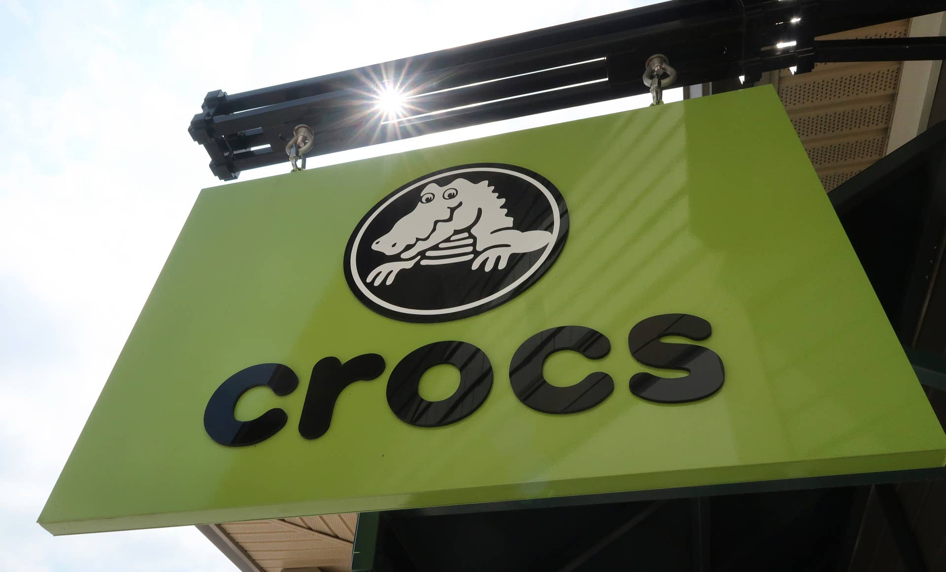 Crocs’ $13 Flip Flop Sandals Are Selling Fast at 57% Off - Athlon