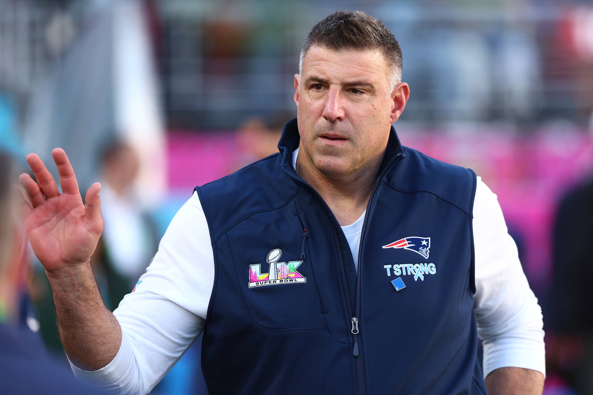 Mike Vrabel Makes Announcement Hours After Patriots' Blockbuster A.J. Brown  Trade - Athlon