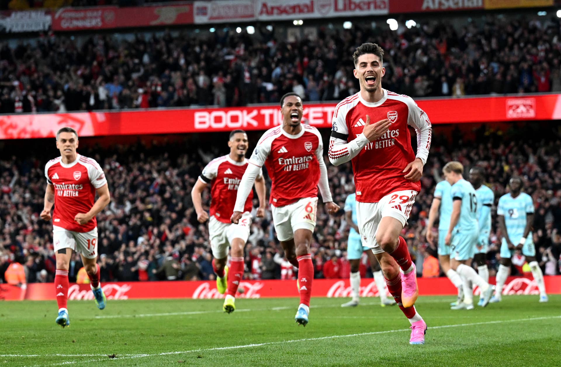 When Did Arsenal Last Win the Premier League? - Athlon Sports