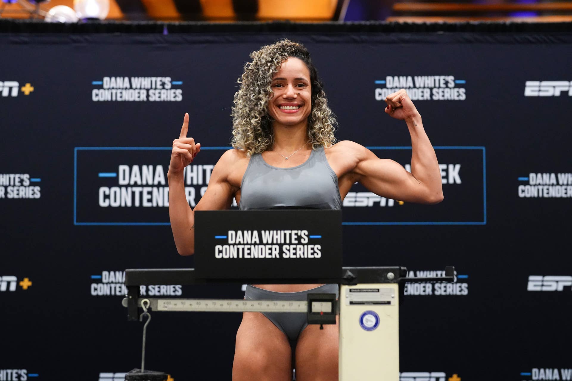Former Ring Girl Jeisla Chaves Makes UFC Debut This Weekend At UFC former-ring-girl-jeisla-chaves-makes-ufc-debut-this-weekend-at-ufc