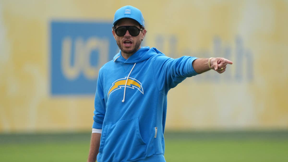 How Mike McDaniel Can Supercharge the Chargers' Offense