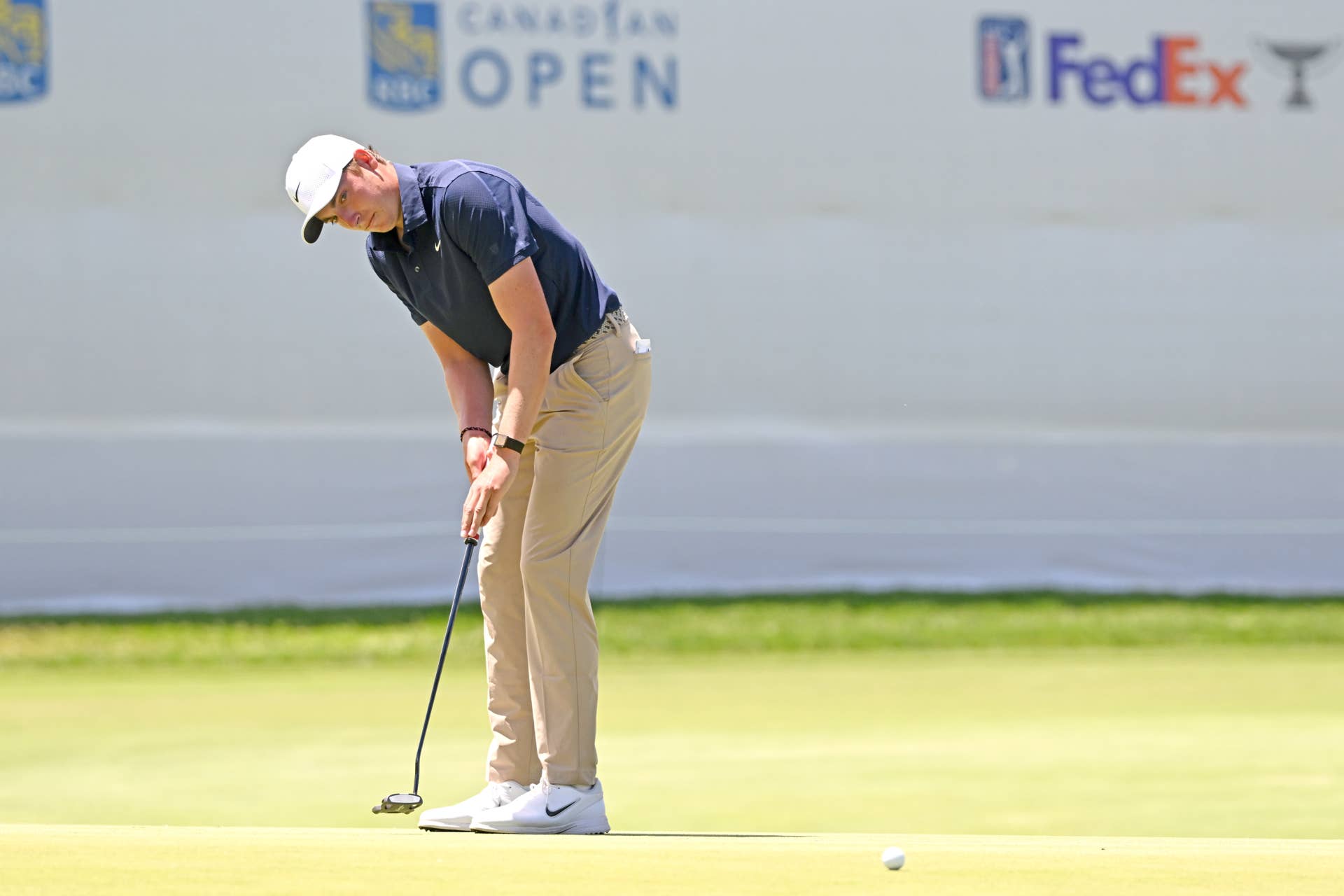 Who is the oldest golfer to turn pro?