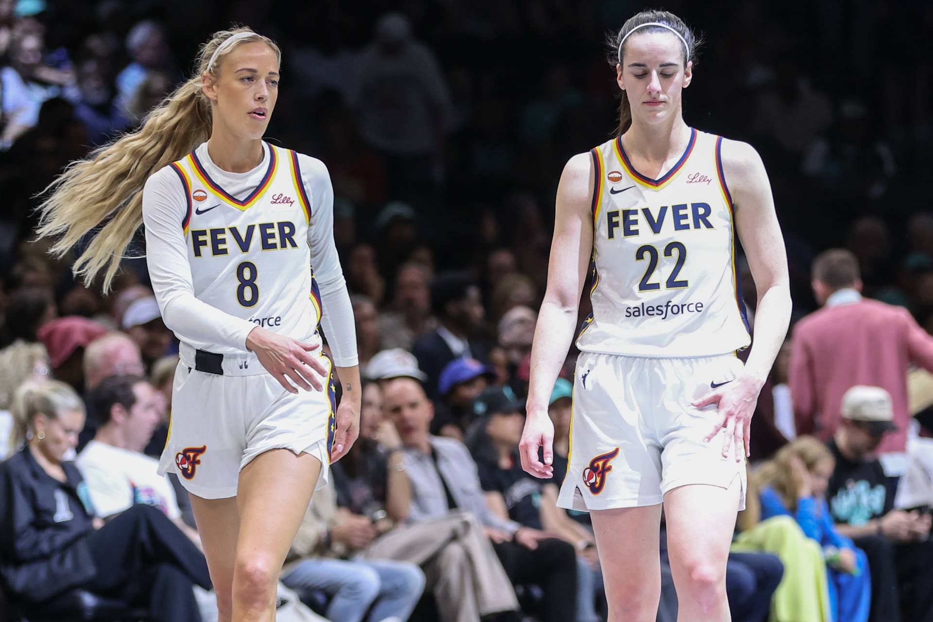 Slo-Mo Video of Sophie Cunningham's Pass to Caitlin Clark Stirs Reactions -  Athlon