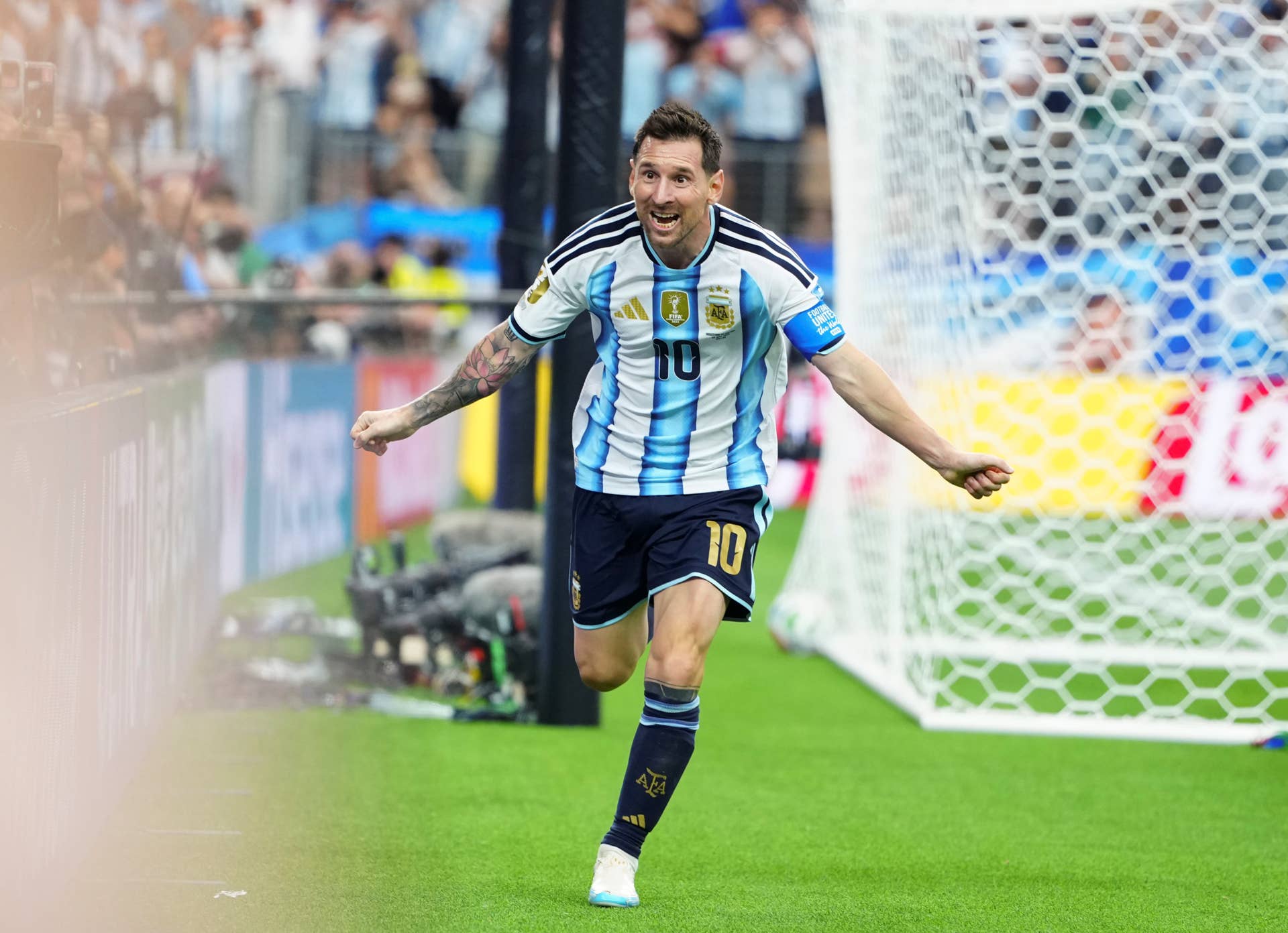 Lionel Messi Receives Special Message From Shakira After Setting New ...