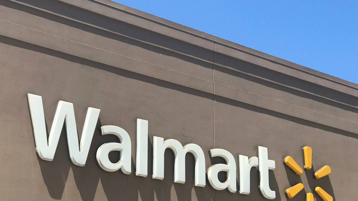 Walmart’s Retro-Inspired Zip-up Hoodies Are Now Just $5