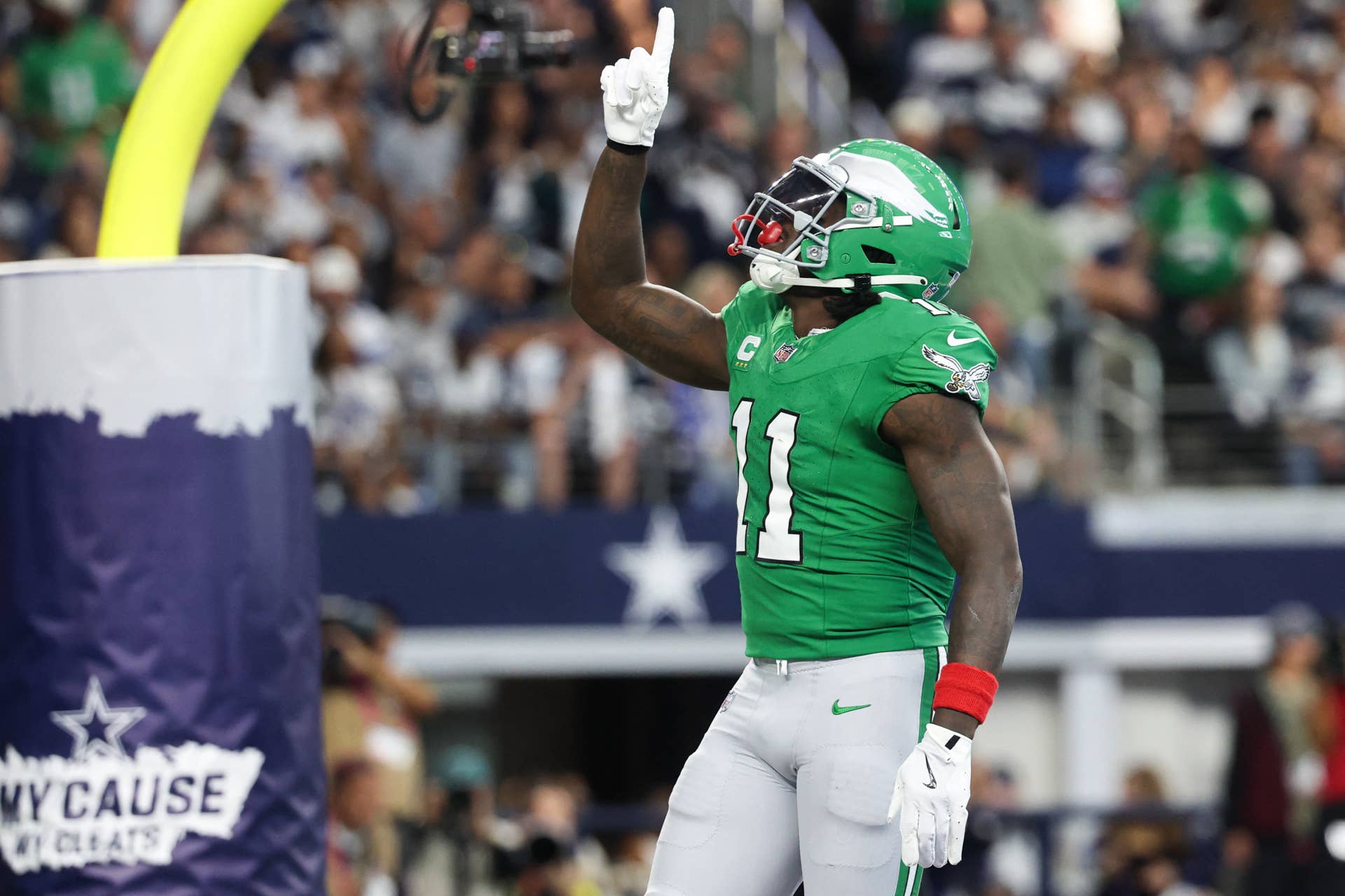 Former Eagles WR1 AJ Brown Lands on List of top-10 Best Wide Receivers ...