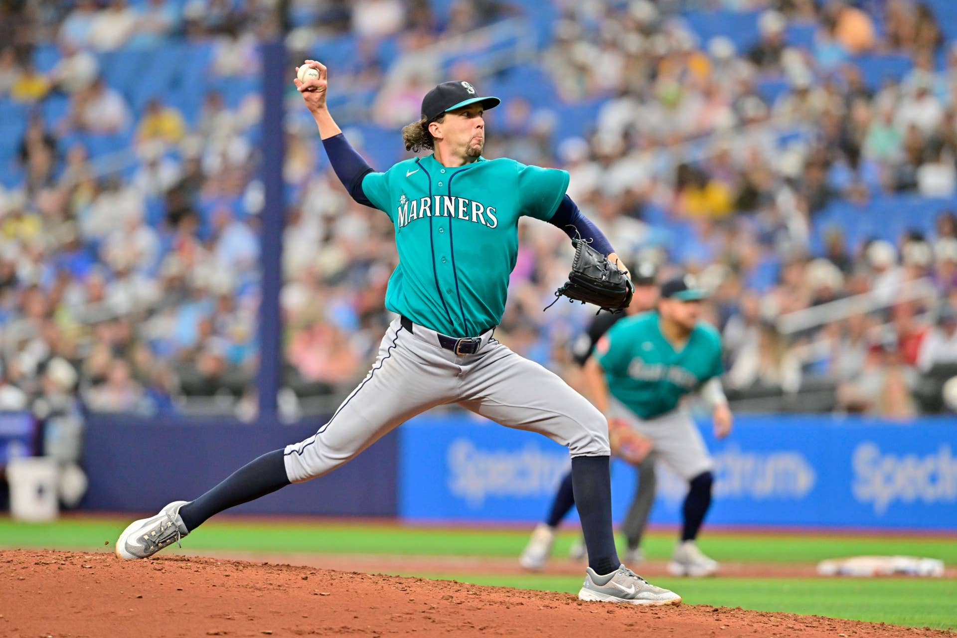 Logan Gilbert's fantasy outlook: a sell call review.
