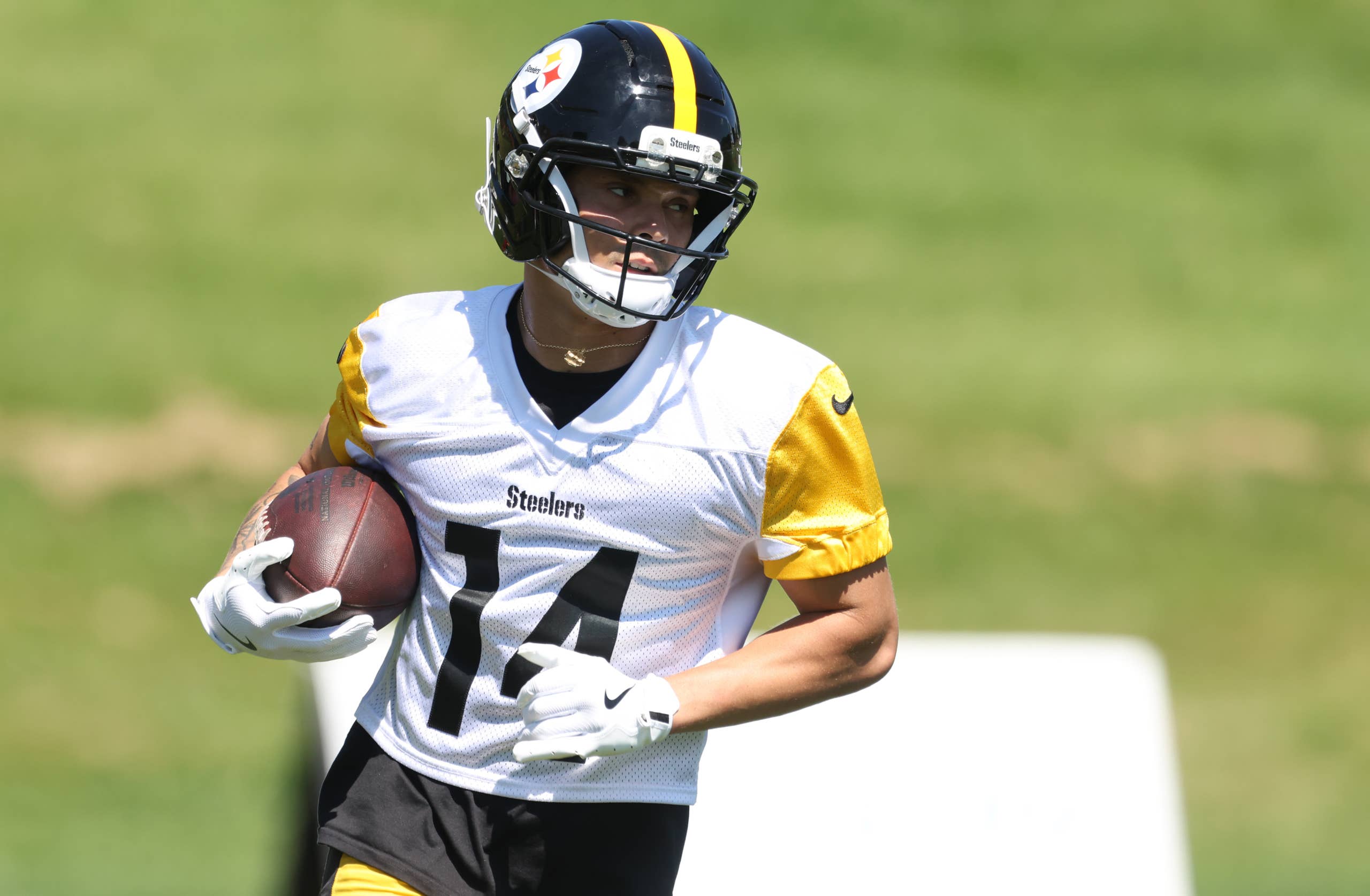 Steelers Training Camp Week One's Five Winners and One Loser - Athlon