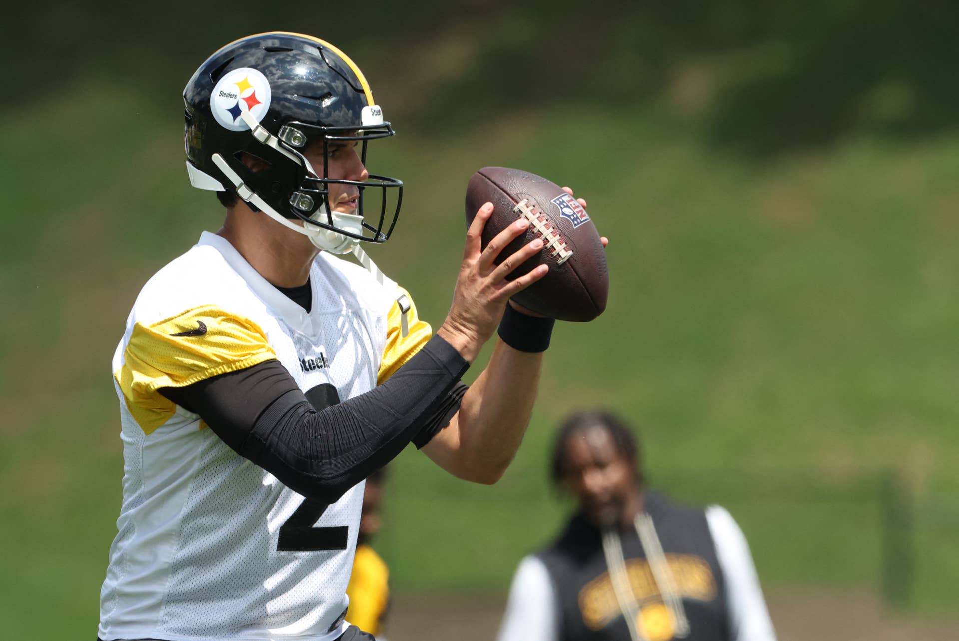 Steelers' Mason Rudolph Is Strengthening His Hold on Backup QB Job at ...