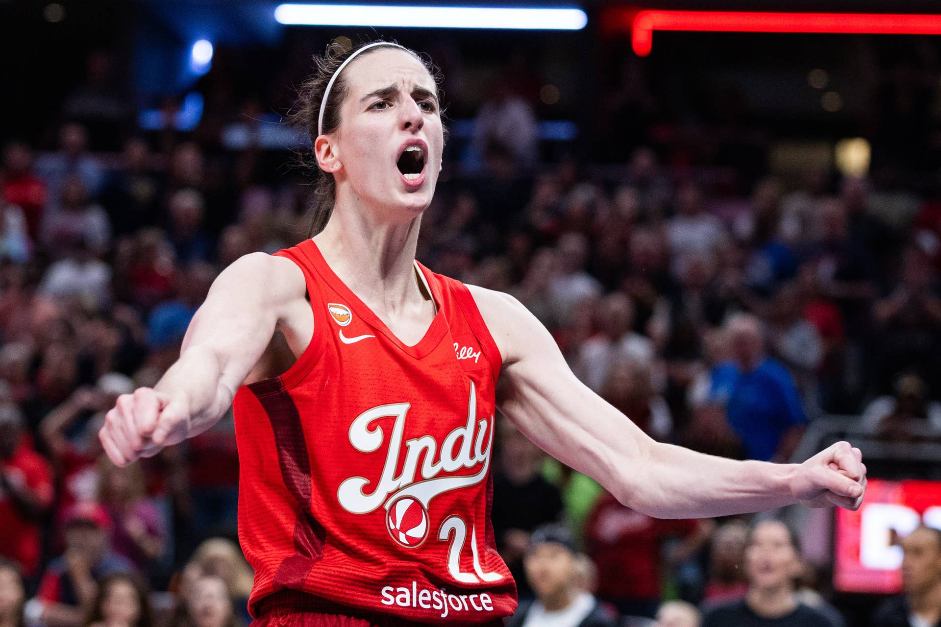 Caitlin Clark Addresses Last-Second Decision in Win Against Dream - Athlon