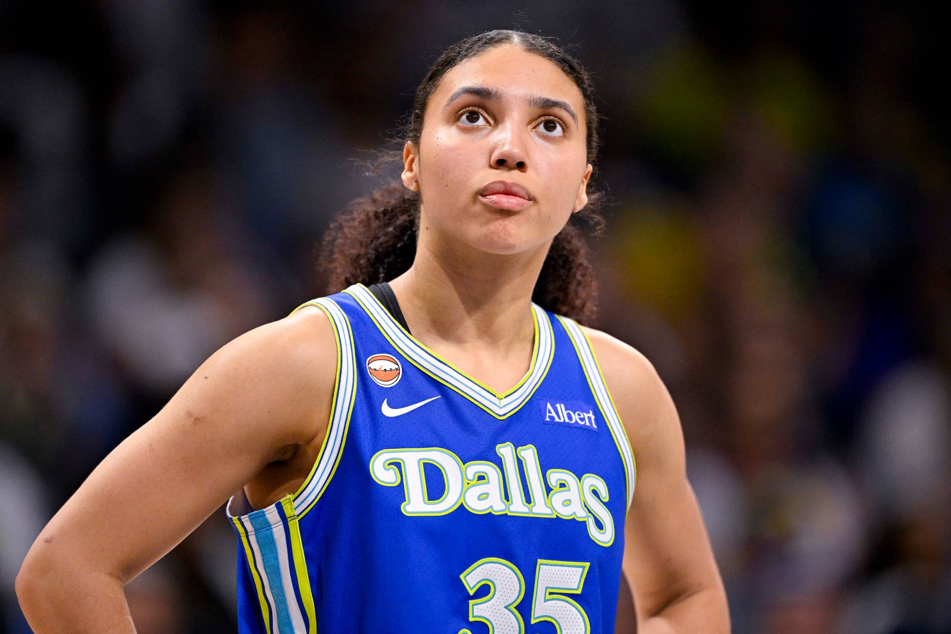 Die Dallas Wings werden nach fünf verpassten Spielen über Azzi Fudd ...