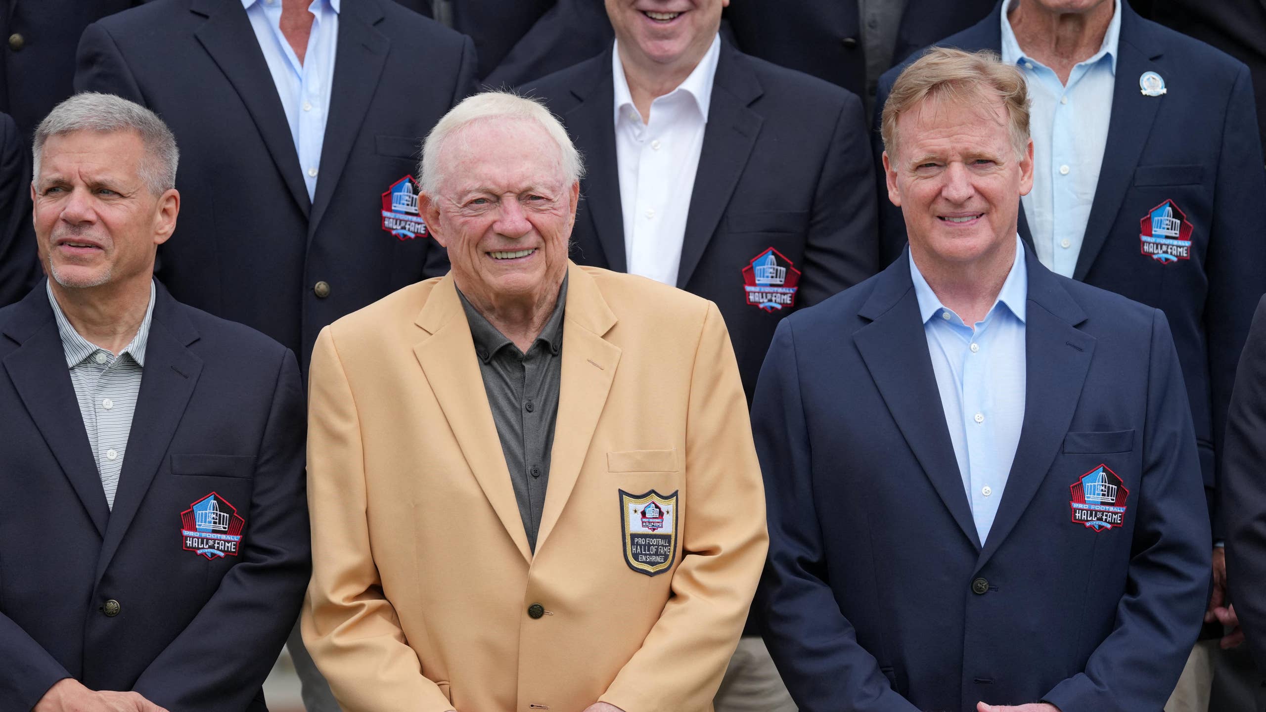 Pro Football Hall of Fame president Jim Porter (left), NFL commissioner Roger Goodell (center) and Dallas Cowboys owner Jerry Jones at the Pro Football Hall of Fame.
