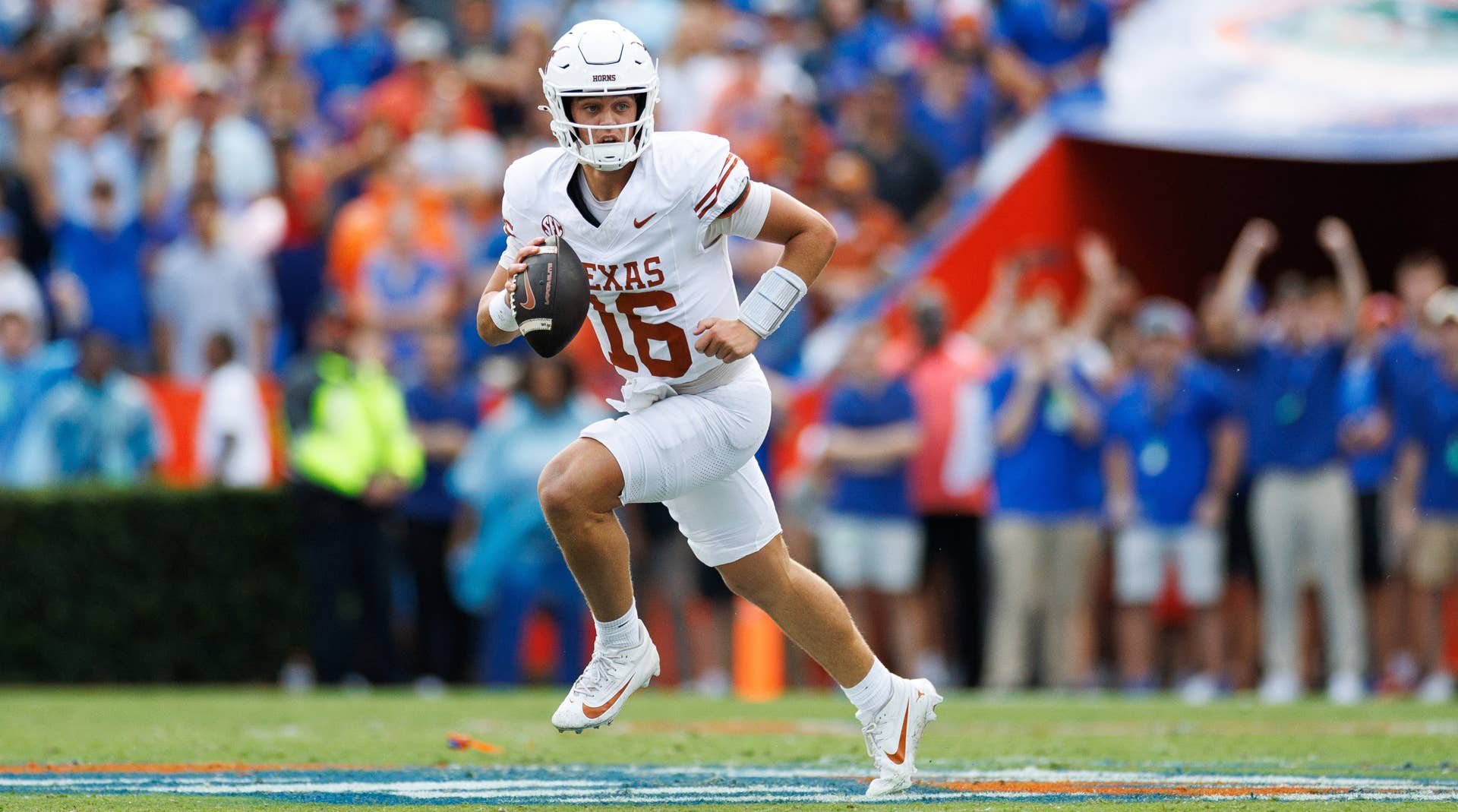 Texas quarterback Arch Manning