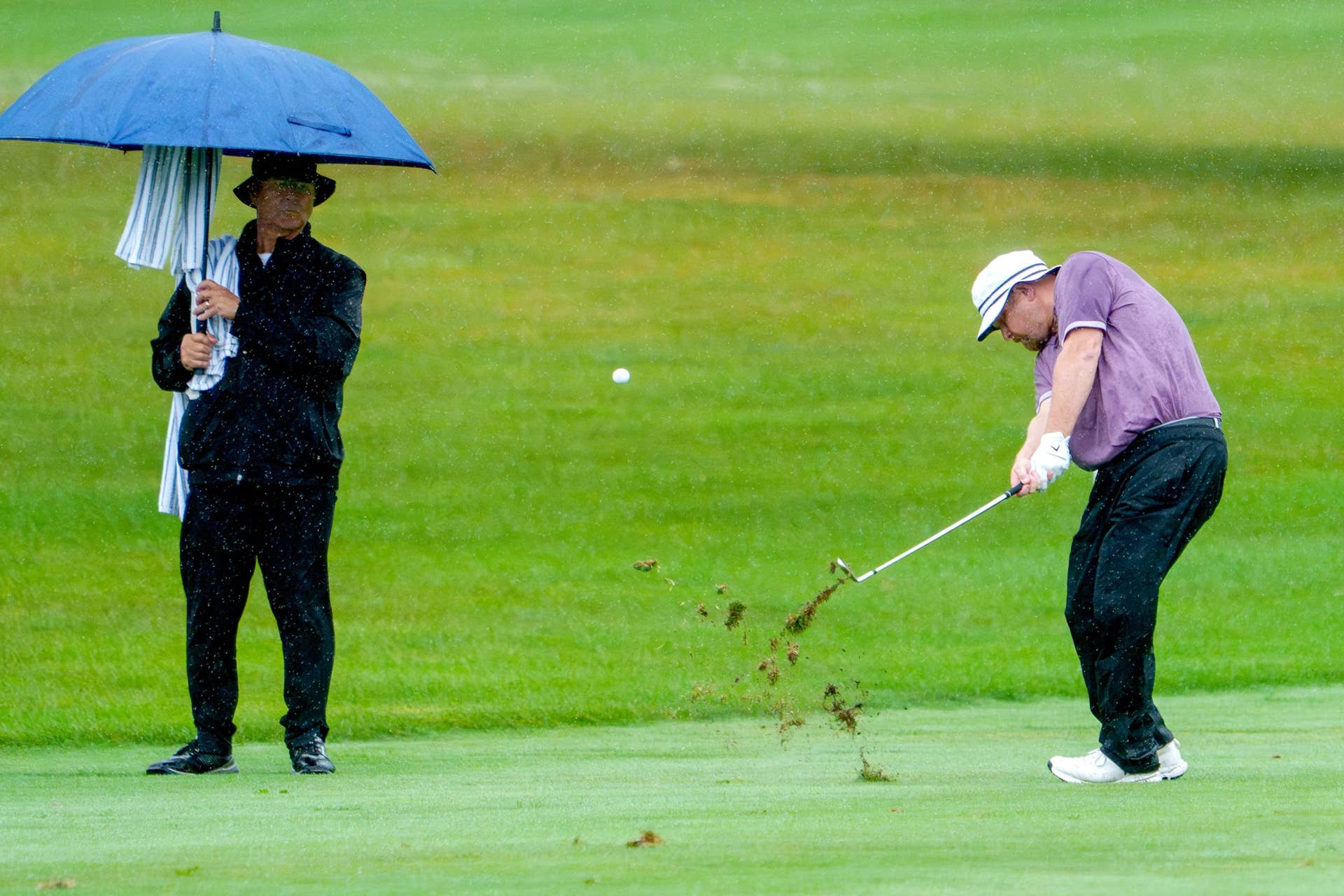 How Much Does Water on a Golf Ball Affect Your Shot? The Results Are Wild