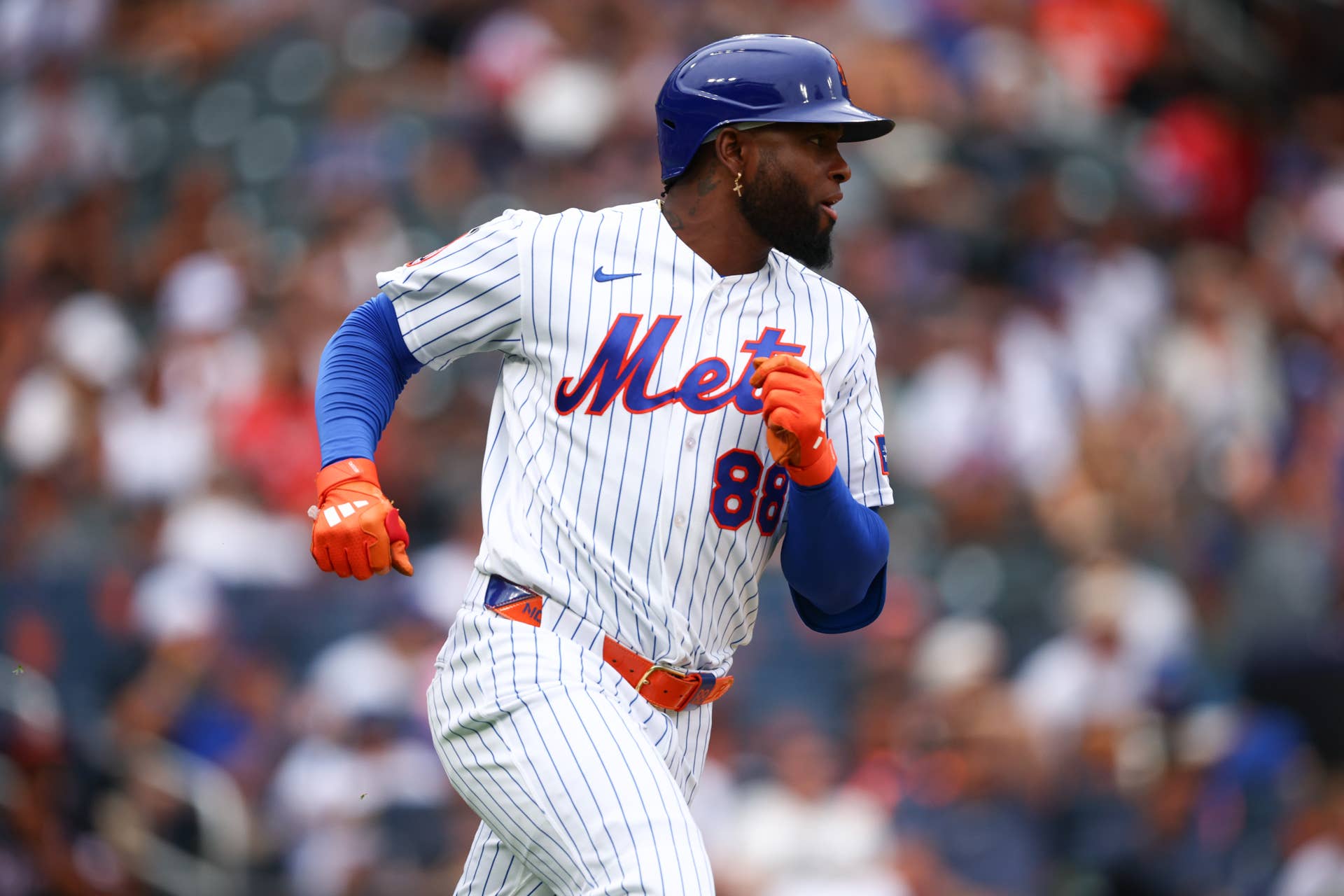 Blue Jays Urged to Make Luis Robert Jr. Move After Mets Decision