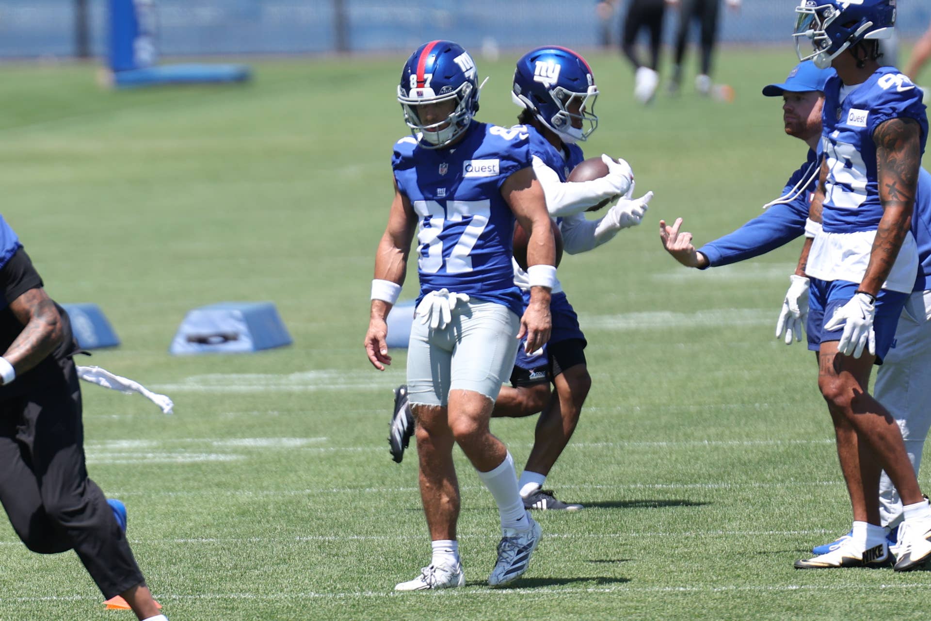 Giants Bring Back Five Final Cuts to Practice Squad, Lose Muasau to Patriots - Athlon