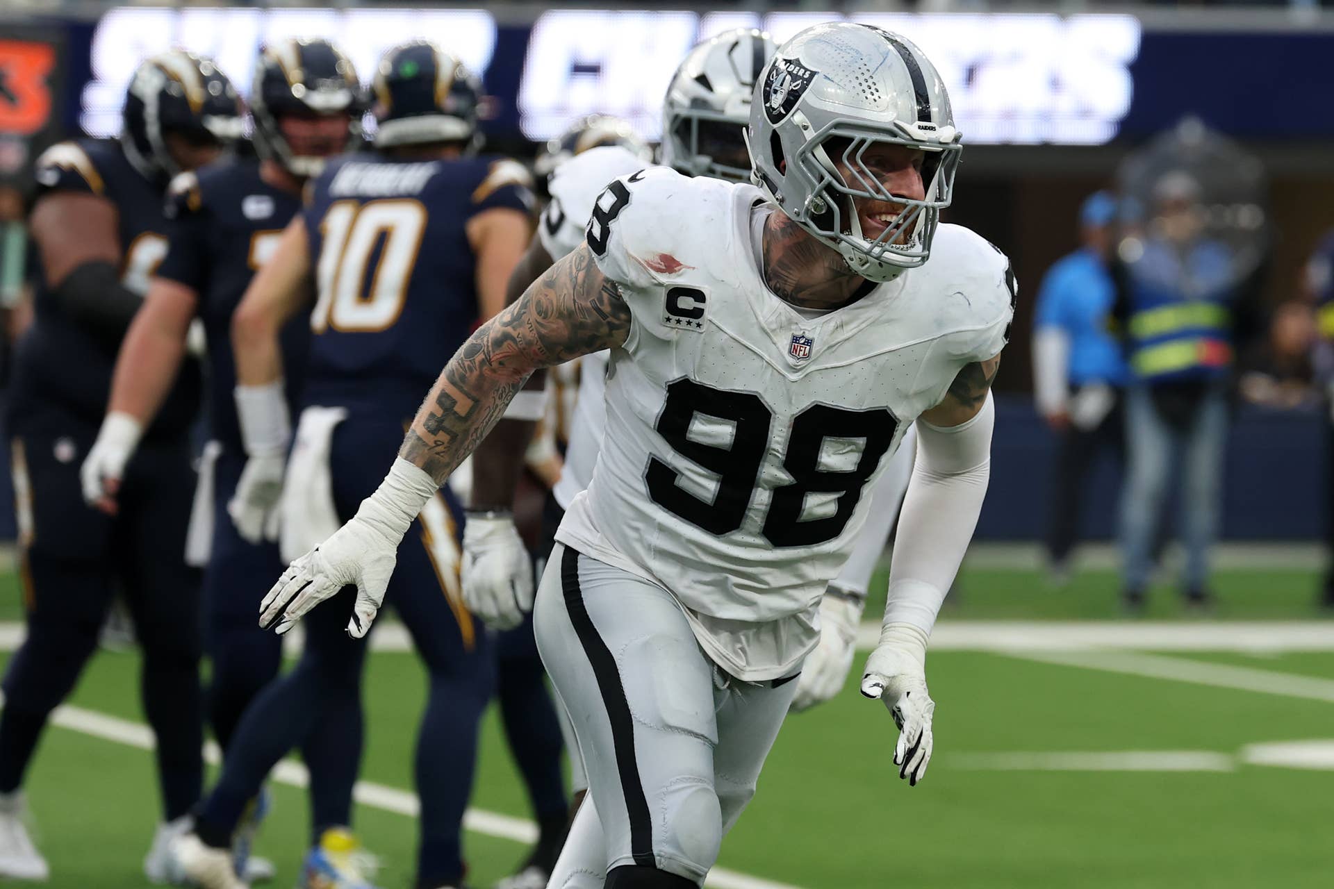 Die Raiders können die ungleichen Paarungen ausnutzen, um Justin Herbert ...