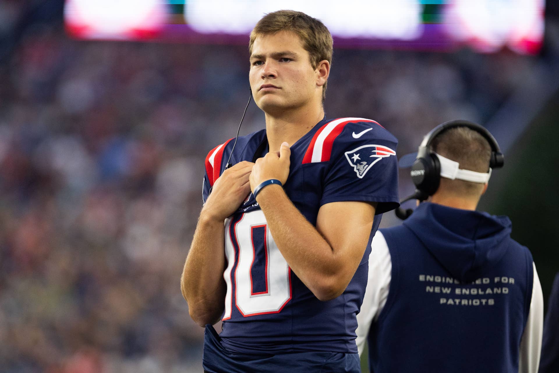 New England Patriots Are Asking Drake Maye to Do Too Much - Athlon
