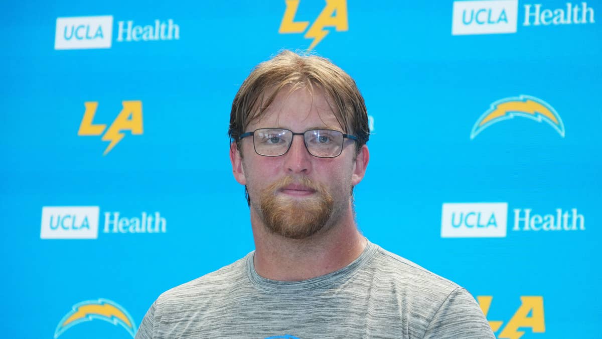 Trey Pipkins III Is Impressed With Chargers Center Jake Slaughter's Intelligence