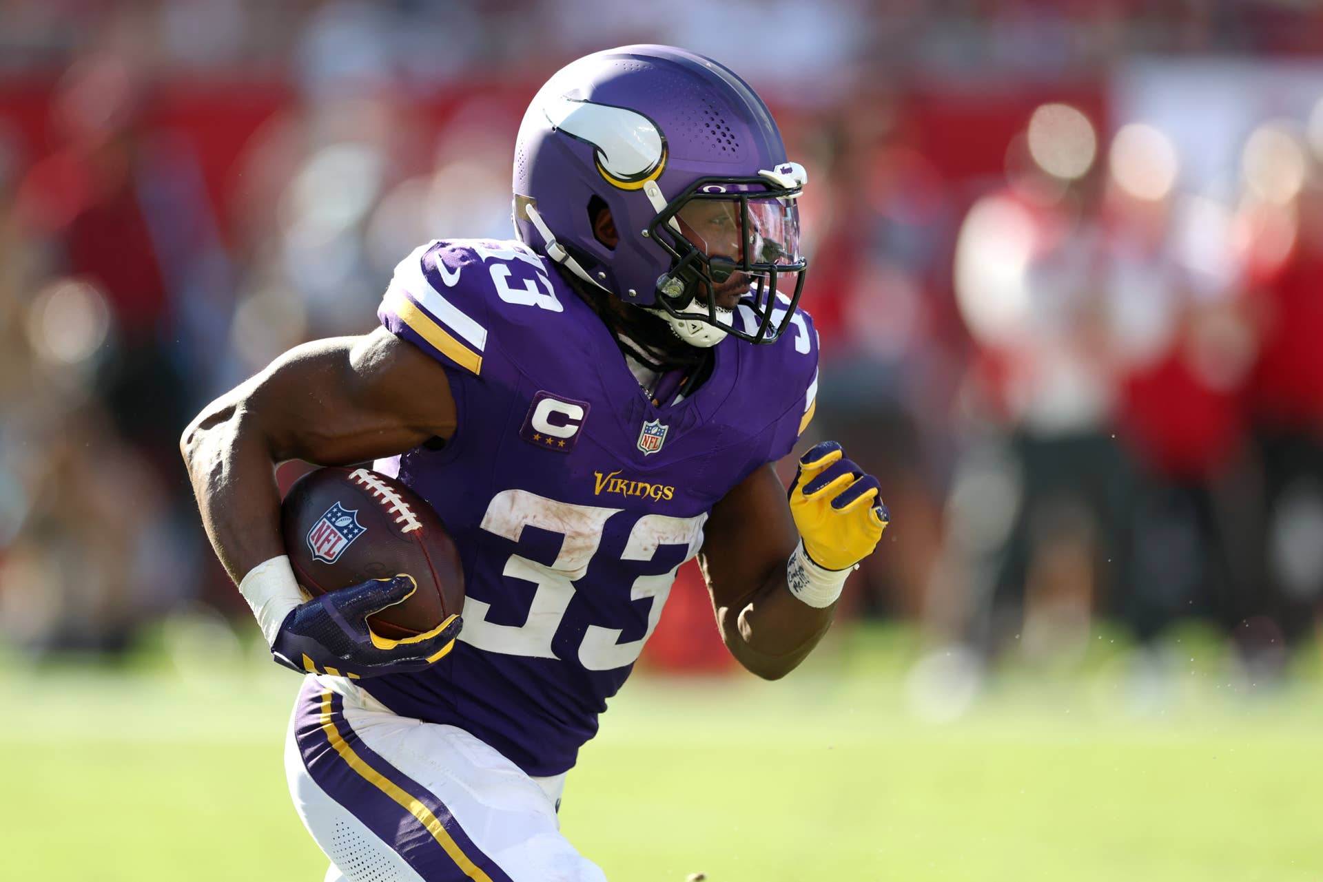 Aaron Jones Injury Update: MCL issues may not cause him to miss ...